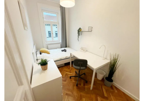 Mieszkanie do wynajęcia - Neustiftgasse Vienna, Austria, 60 m², 594 USD (2429 PLN), NET-95993666