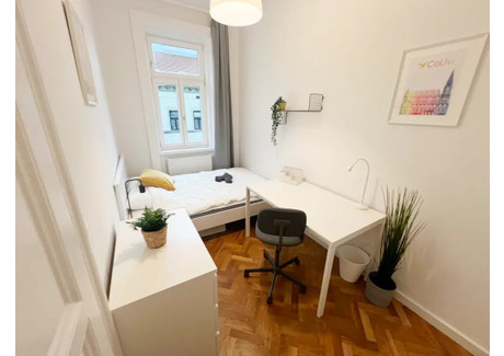 Mieszkanie do wynajęcia - Neustiftgasse Vienna, Austria, 60 m², 611 USD (2407 PLN), NET-95993666