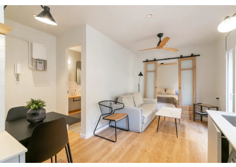 Mieszkanie do wynajęcia - Carrer dels Pescadors Barcelona, Hiszpania, 32 m², 2149 USD (8662 PLN), NET-96237234