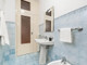 Mieszkanie do wynajęcia - Via Curzola Padova, Włochy, 90 m², 568 USD (2289 PLN), NET-96746052