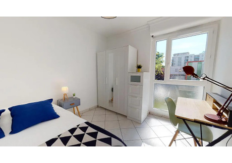 Mieszkanie do wynajęcia - Avenue Auguste Blanqui Villeurbanne, Francja, 80 m², 619 USD (2438 PLN), NET-96908645