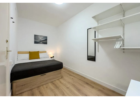 Mieszkanie do wynajęcia - Carrer del Rosselló Barcelona, Hiszpania, 110 m², 700 USD (2835 PLN), NET-96989675