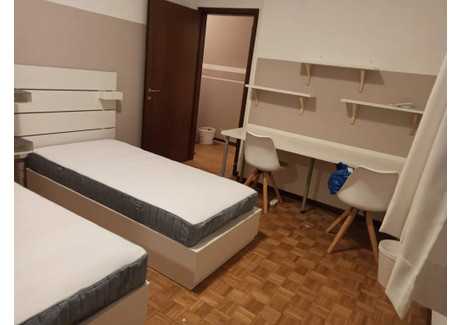 Mieszkanie do wynajęcia - Via Tirana Padova, Włochy, 70 m², 364 USD (1492 PLN), NET-97112213