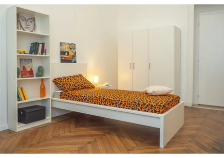 Mieszkanie do wynajęcia - Via Luigi Cibrario Turin, Włochy, 16 m², 580 USD (2339 PLN), NET-97233170