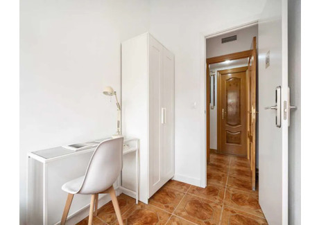 Mieszkanie do wynajęcia - Calle de Bravo Murillo Madrid, Hiszpania, 140 m², 693 USD (2653 PLN), NET-97944267