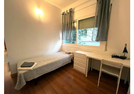 Mieszkanie do wynajęcia - Carrer del Robí Barcelona, Hiszpania, 70 m², 632 USD (2535 PLN), NET-90196896