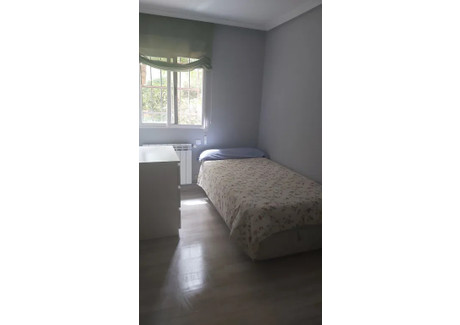 Mieszkanie do wynajęcia - Calle Telémaco Madrid, Hiszpania, 75 m², 554 USD (2129 PLN), NET-90204045