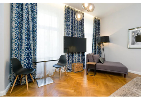 Mieszkanie do wynajęcia - Alser Straße Vienna, Austria, 35 m², 1758 USD (6768 PLN), NET-90204249