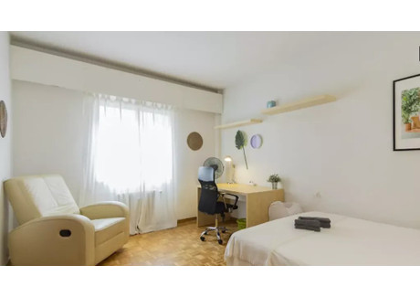 Mieszkanie do wynajęcia - Calle de Rafael Herrera Madrid, Hiszpania, 100 m², 698 USD (2682 PLN), NET-90204618