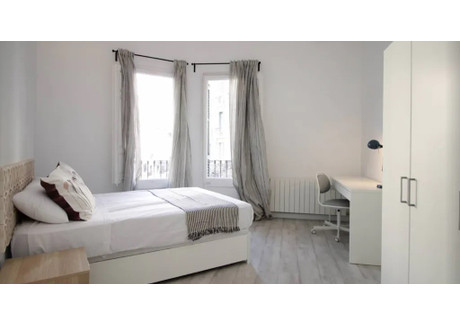 Mieszkanie do wynajęcia - Carrer de Mallorca Barcelona, Hiszpania, 180 m², 867 USD (3432 PLN), NET-90204806