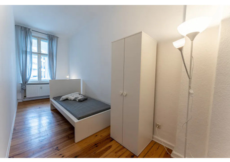 Mieszkanie do wynajęcia - Boxhagener Straße Berlin, Niemcy, 63 m², 768 USD (3002 PLN), NET-90204962