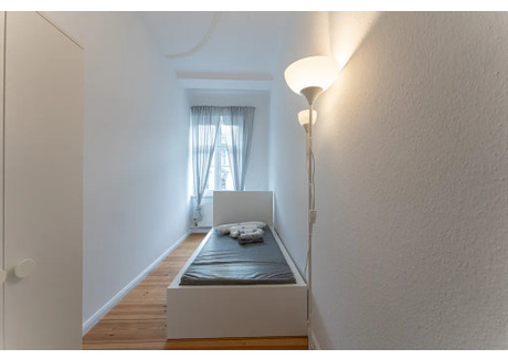 Mieszkanie do wynajęcia - Biebricher Straße Berlin, Niemcy, 66 m², 697 USD (2727 PLN), NET-90204987