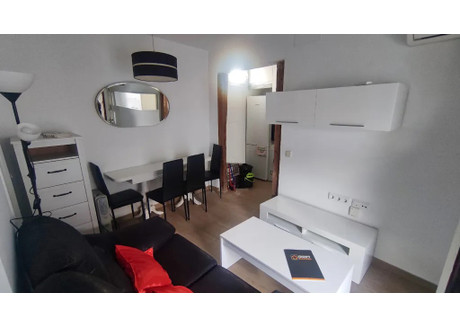 Mieszkanie do wynajęcia - Calle de Concepción Jerónima Madrid, Hiszpania, 36 m², 936 USD (3884 PLN), NET-90205019