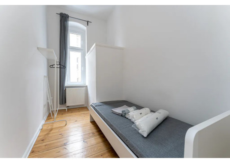 Mieszkanie do wynajęcia - Hermannstraße Berlin, Niemcy, 108 m², 690 USD (2649 PLN), NET-90205432