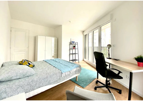 Mieszkanie do wynajęcia - Rue Mozart Clichy, Francja, 90 m², 900 USD (3681 PLN), NET-90205718