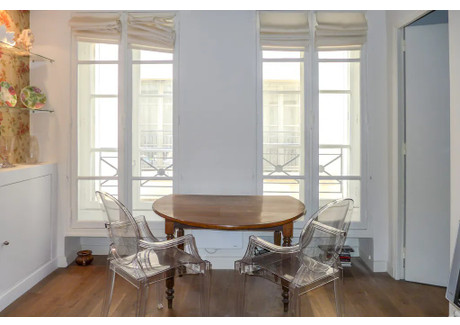 Mieszkanie do wynajęcia - Rue Rollin Paris, Francja, 38 m², 2311 USD (9475 PLN), NET-90205728