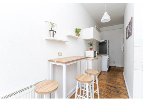 Mieszkanie do wynajęcia - Boxhagener Straße Berlin, Niemcy, 58 m², 693 USD (2794 PLN), NET-90206307