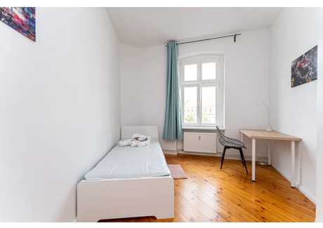 Mieszkanie do wynajęcia - Greifswalder Straße Berlin, Niemcy, 119 m², 714 USD (2742 PLN), NET-90206374