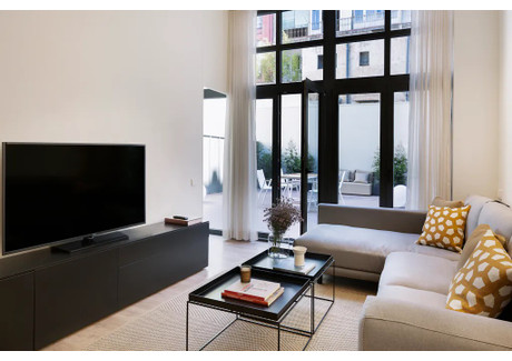 Mieszkanie do wynajęcia - Passatge de Mercader Barcelona, Hiszpania, 129 m², 6535 USD (25 749 PLN), NET-90206433