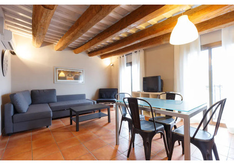 Mieszkanie do wynajęcia - Carrer de l'Hospital Barcelona, Hiszpania, 60 m², 2679 USD (10 796 PLN), NET-90206716