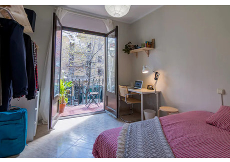 Mieszkanie do wynajęcia - Carrer de la Indústria Barcelona, Hiszpania, 150 m², 712 USD (2977 PLN), NET-90206863