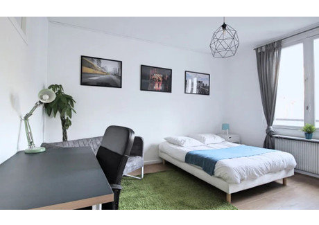 Mieszkanie do wynajęcia - Rue Duret Paris, Francja, 82 m², 1428 USD (5482 PLN), NET-90207486