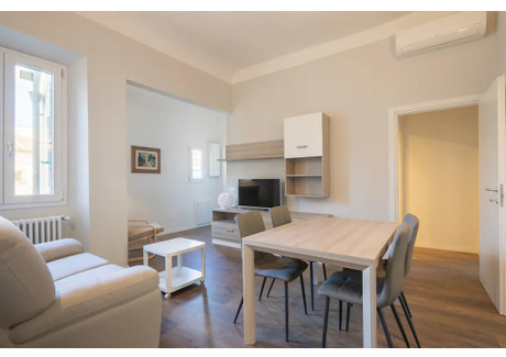 Mieszkanie do wynajęcia - Via di Barbano Florence, Włochy, 90 m², 2194 USD (8580 PLN), NET-90208041