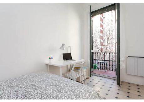 Mieszkanie do wynajęcia - Carrer de València Barcelona, Hiszpania, 160 m², 604 USD (2471 PLN), NET-90208072