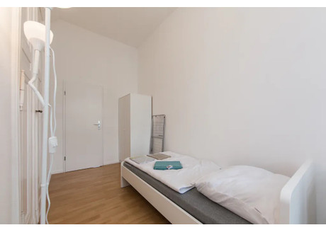 Mieszkanie do wynajęcia - Kaiser-Friedrich-Straße Berlin, Niemcy, 97 m², 749 USD (3020 PLN), NET-90208207