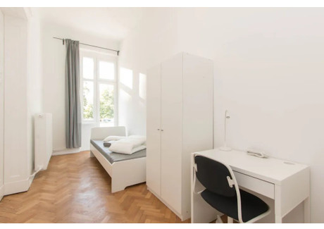 Mieszkanie do wynajęcia - Hermannstraße Berlin, Niemcy, 147 m², 712 USD (2911 PLN), NET-90208303