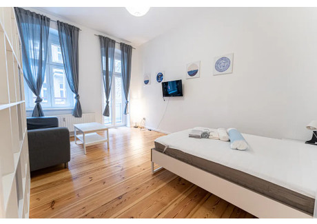 Mieszkanie do wynajęcia - Bornholmer Straße Berlin, Niemcy, 32 m², 1536 USD (5914 PLN), NET-90208632