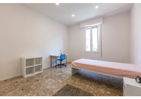 Mieszkanie do wynajęcia - Via Camillo Procaccini Bologna, Włochy, 90 m², 813 USD (3202 PLN), NET-90208836