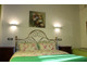 Mieszkanie do wynajęcia - Via Guelfa Florence, Włochy, 40 m², 1741 USD (6861 PLN), NET-90209094