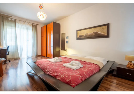 Mieszkanie do wynajęcia - Via Rialto Rome, Włochy, 70 m², 1624 USD (6790 PLN), NET-90209194