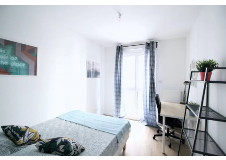 Mieszkanie do wynajęcia - Rue Mozart Clichy, Francja, 85 m², 833 USD (3409 PLN), NET-90209459