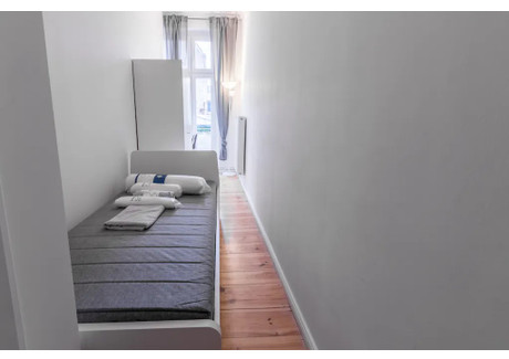 Mieszkanie do wynajęcia - Boxhagener Straße Berlin, Niemcy, 73 m², 748 USD (3058 PLN), NET-90209731