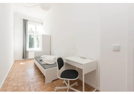 Mieszkanie do wynajęcia - Hermannstraße Berlin, Niemcy, 147 m², 761 USD (2974 PLN), NET-90209785