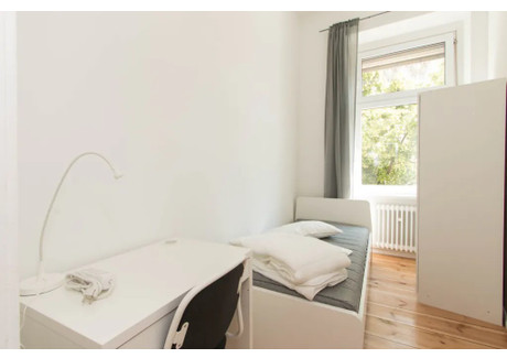 Mieszkanie do wynajęcia - Hermannstraße Berlin, Niemcy, 147 m², 644 USD (2594 PLN), NET-90209789