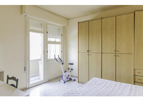 Mieszkanie do wynajęcia - Via Francesco Baracca Bologna, Włochy, 110 m², 758 USD (2987 PLN), NET-90209827
