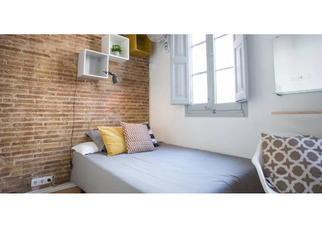 Mieszkanie do wynajęcia - Carrer de la Riera de Sant Miquel Barcelona, Hiszpania, 60 m², 1026 USD (4194 PLN), NET-90201982