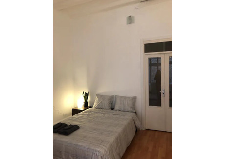 Mieszkanie do wynajęcia - Carrer Nou de la Rambla Barcelona, Hiszpania, 100 m², 439 USD (1718 PLN), NET-90202174