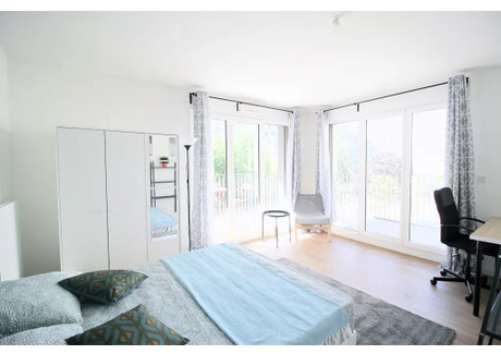 Mieszkanie do wynajęcia - Allée Jules Cusinberche Clichy, Francja, 89 m², 1037 USD (4157 PLN), NET-90214253