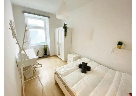 Mieszkanie do wynajęcia - Gumpendorfer Straße Vienna, Austria, 176 m², 647 USD (2594 PLN), NET-90214278