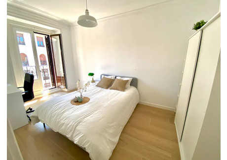 Mieszkanie do wynajęcia - Calle de Toledo Madrid, Hiszpania, 175 m², 733 USD (2815 PLN), NET-90215432