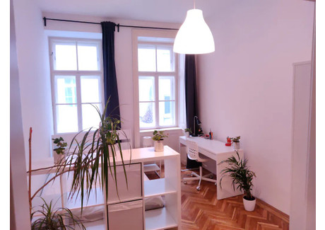 Mieszkanie do wynajęcia - Gumpendorfer Straße Vienna, Austria, 75 m², 669 USD (2682 PLN), NET-90215642