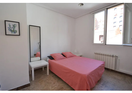 Mieszkanie do wynajęcia - Calle de Alberto Aguilera Madrid, Hiszpania, 170 m², 895 USD (3429 PLN), NET-90215749