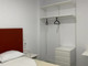 Mieszkanie do wynajęcia - Calle de Lavapiés Madrid, Hiszpania, 79 m², 1656 USD (6873 PLN), NET-90215800