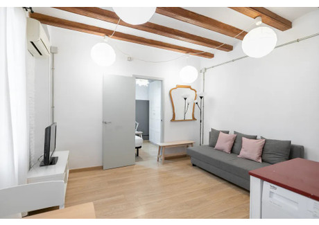 Mieszkanie do wynajęcia - Carrer de Vinaròs Barcelona, Hiszpania, 34 m², 1142 USD (4498 PLN), NET-90215980