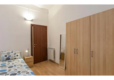 Mieszkanie do wynajęcia - Via Alessandria Rome, Włochy, 60 m², 614 USD (2353 PLN), NET-90210356