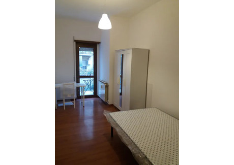 Mieszkanie do wynajęcia - Via Ettore Bertolè Rome, Włochy, 110 m², 448 USD (1860 PLN), NET-90210382